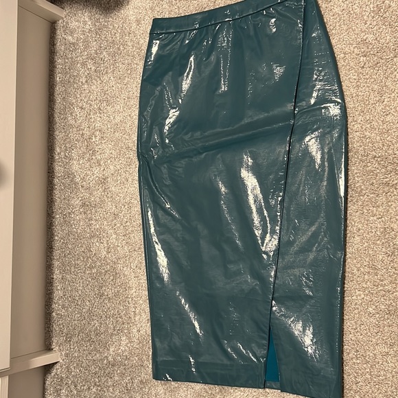 Skirt - Picture 6 of 7